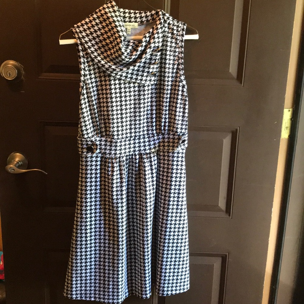 Coach Tour ModCloth dress, houndstooth size Large
